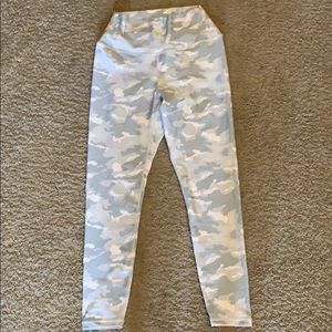 PTULA size large leggings